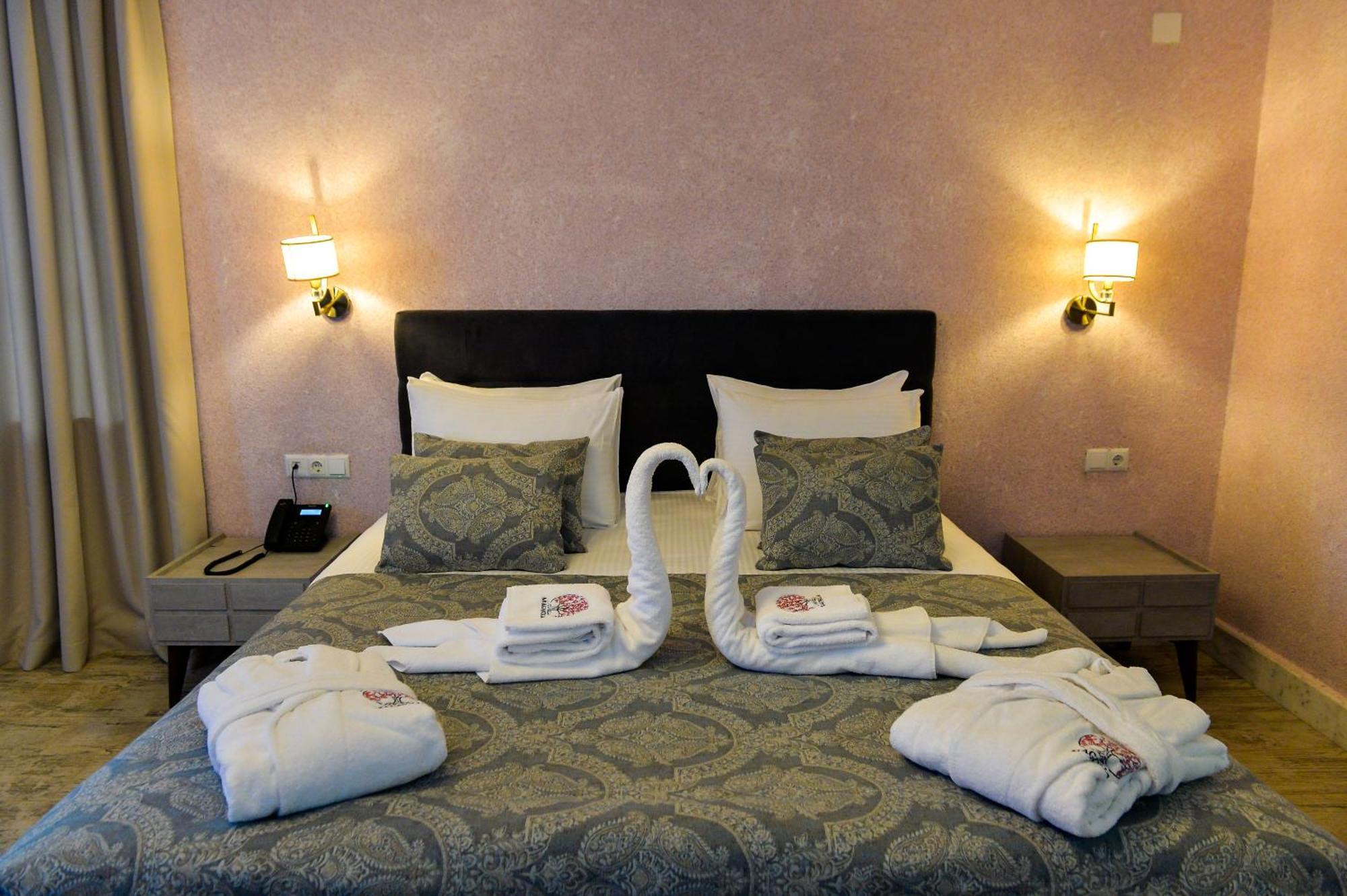 Hotel Magnolia In The City Centre Kutaiszi Kültér fotó